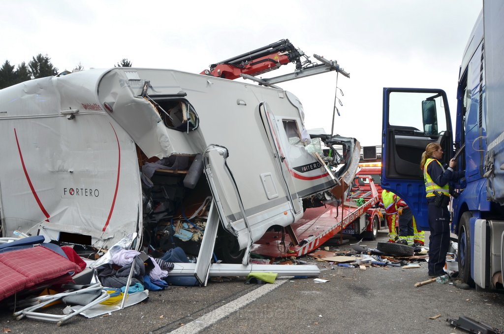 Schwerer VU A 1 Rich Saarbruecken kurz vor AK Leverkusen P198.JPG - Miklos Laubert